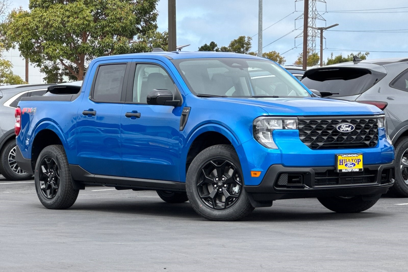 2025 Ford Maverick XLT photo 2