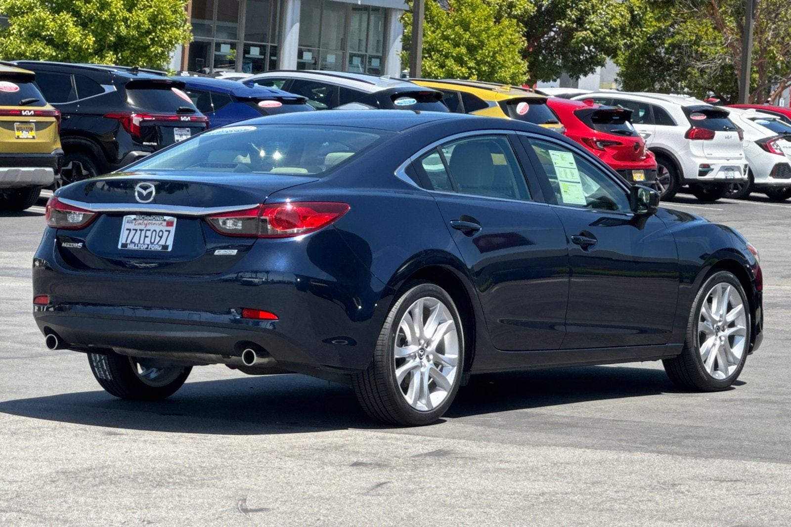 View vehicle photo 4