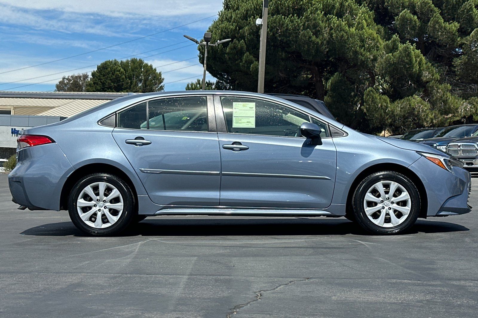 View vehicle photo 4