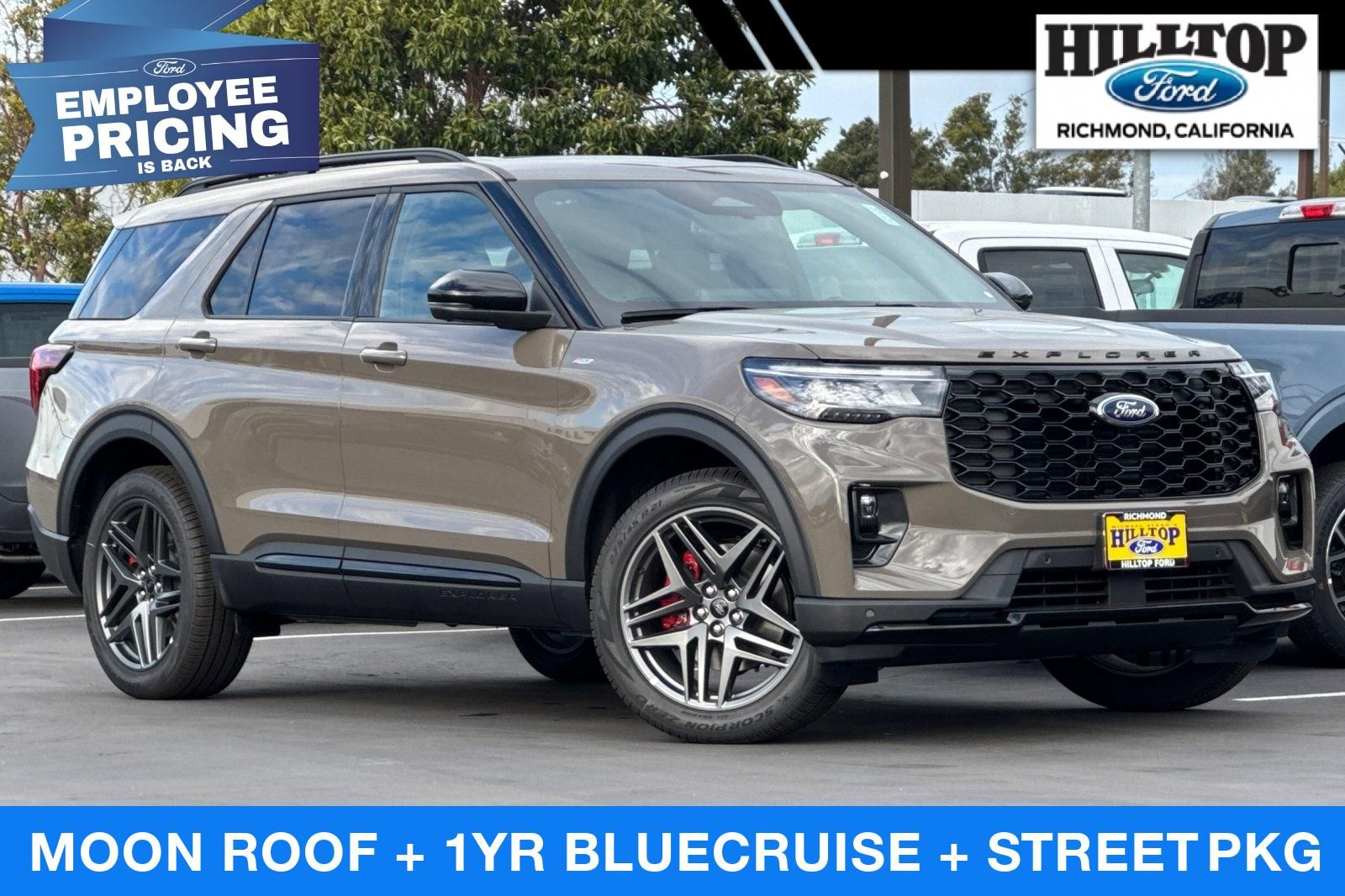 2026 Ford Explorer ST-LINE 4WD's photo