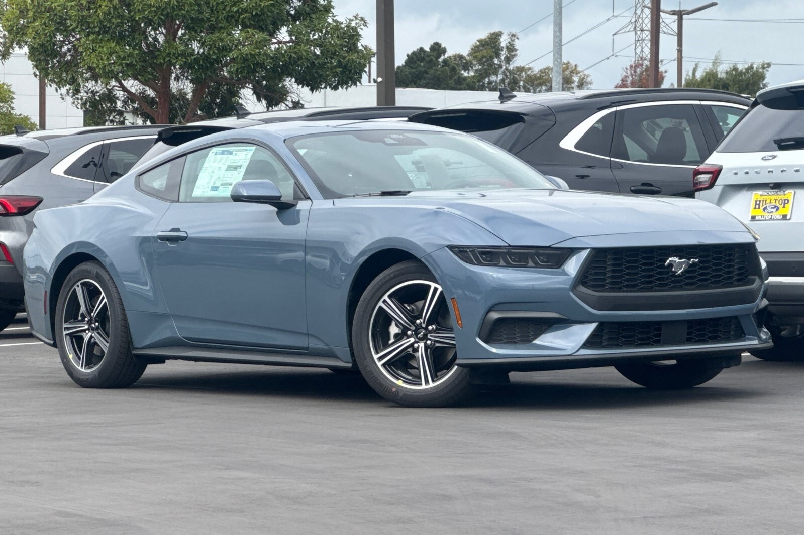 2025 Ford Mustang EcoBoost photo 2