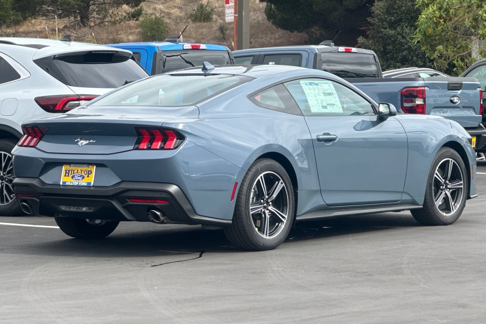 2025 Ford Mustang EcoBoost photo 4