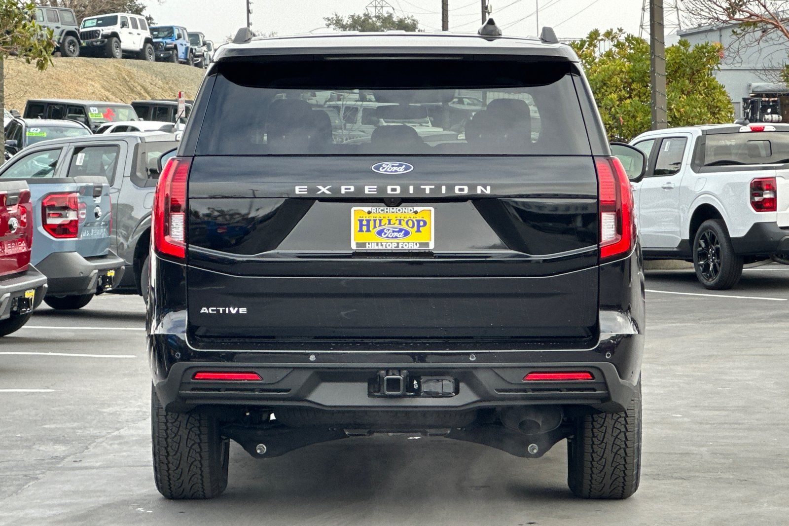 View vehicle photo 5