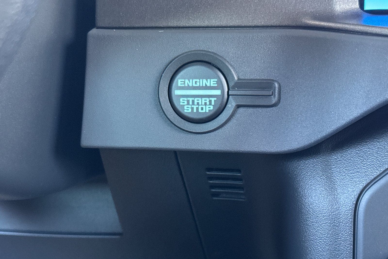 2025 Ford Bronco 4-Door Base - Photo 23