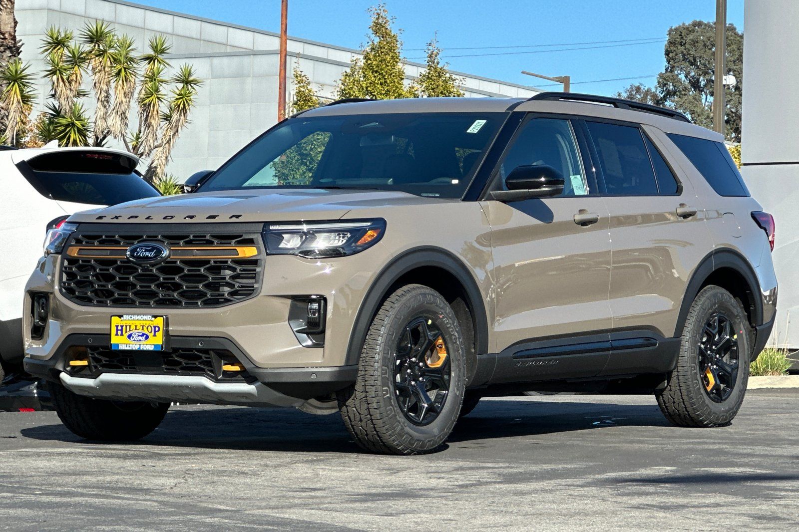 2026 Ford Explorer Tremor - Photo 8