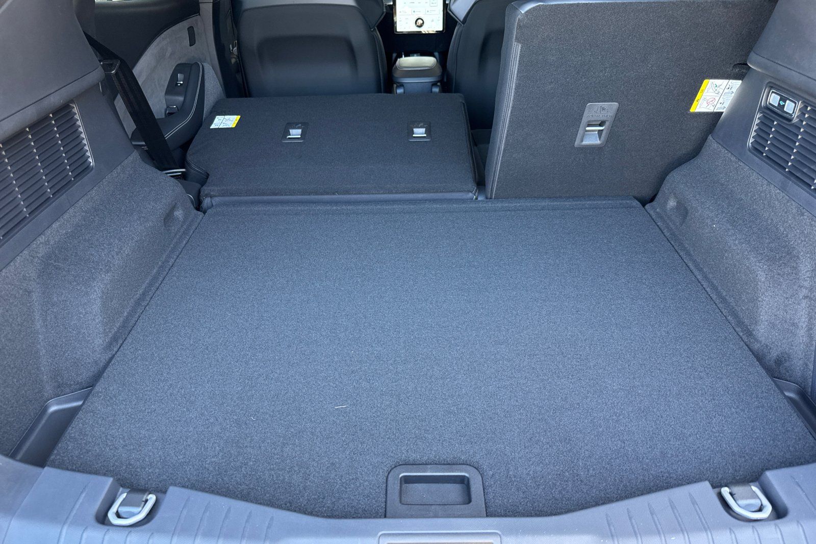 2025 Ford Mustang Mach-E GT - Photo 16