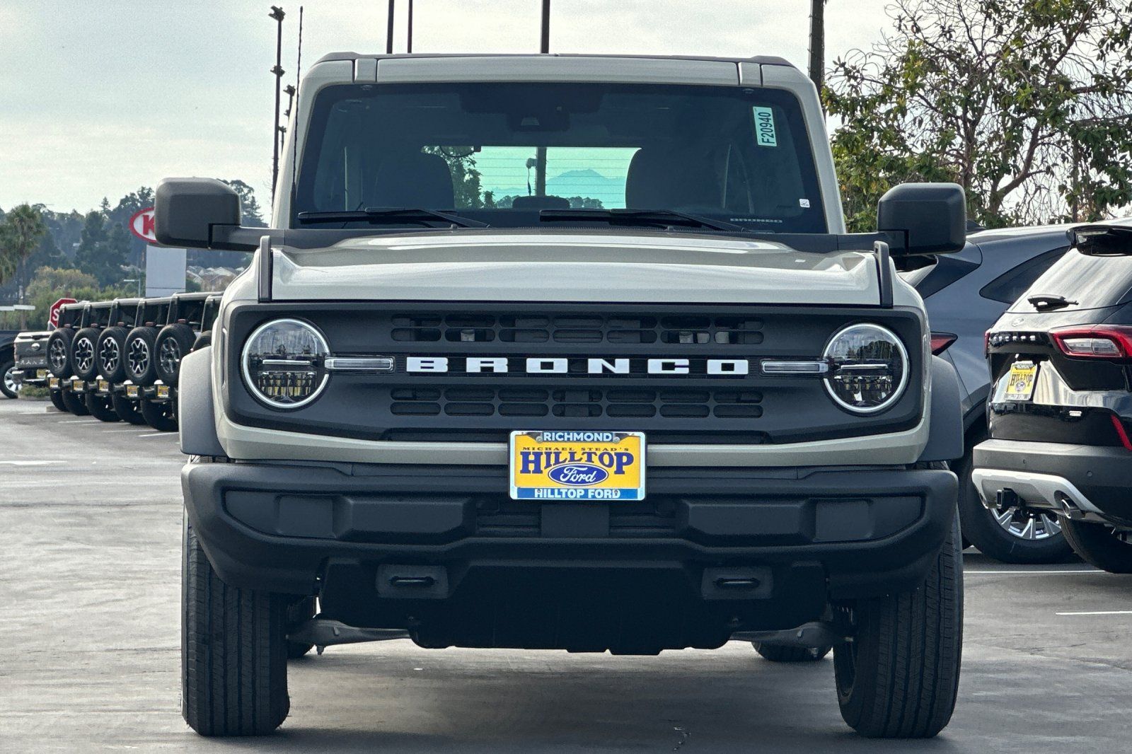 2025 Ford Bronco 4-Door Base - Photo 9