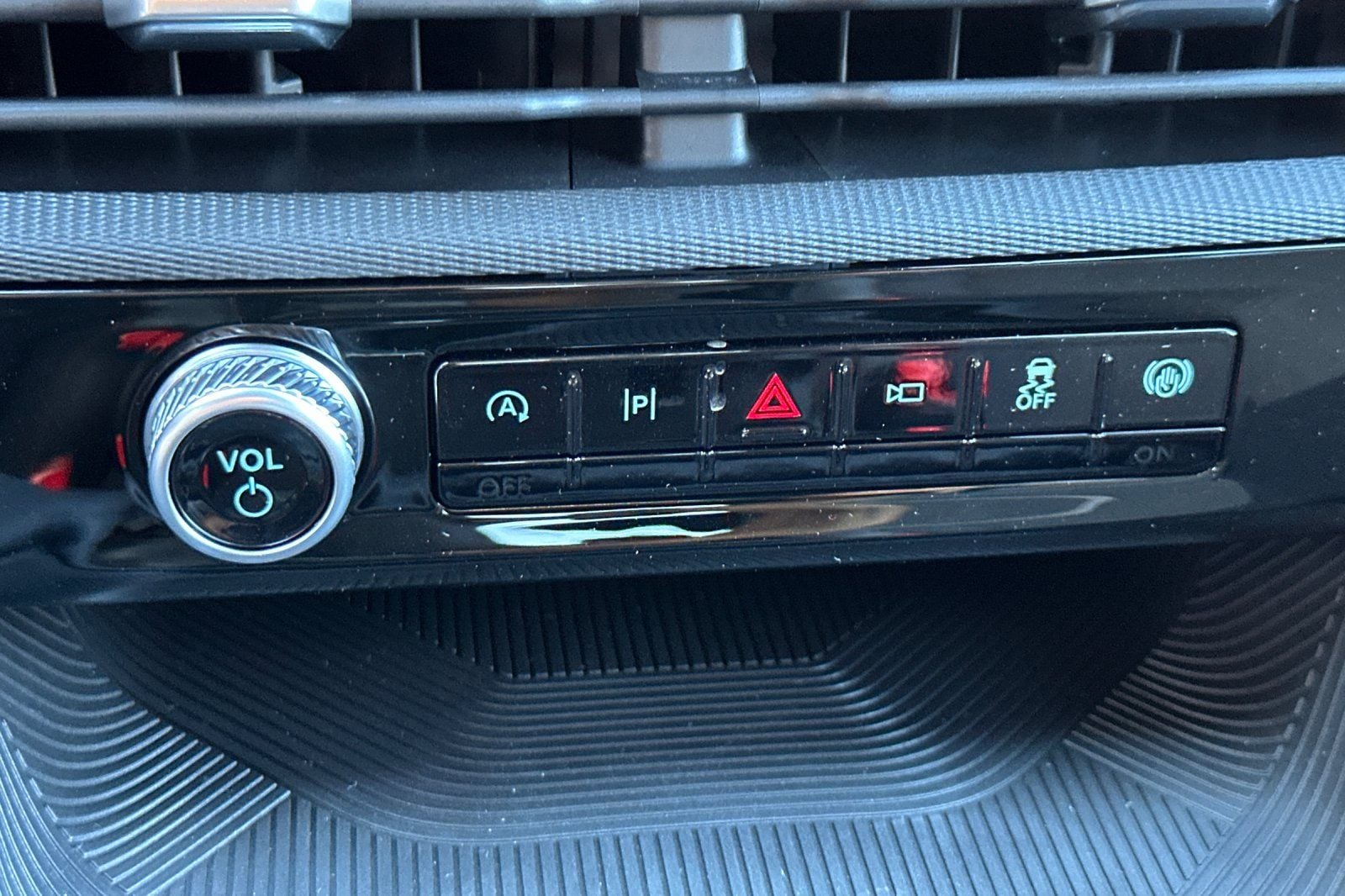 2026 Ford Explorer Tremor - Photo 22