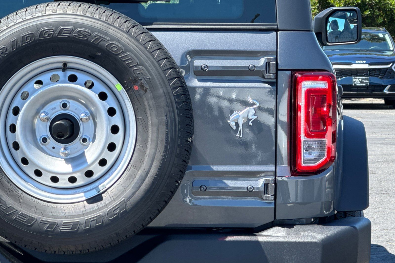 2025 Ford Bronco 4-Door Base - Photo 27