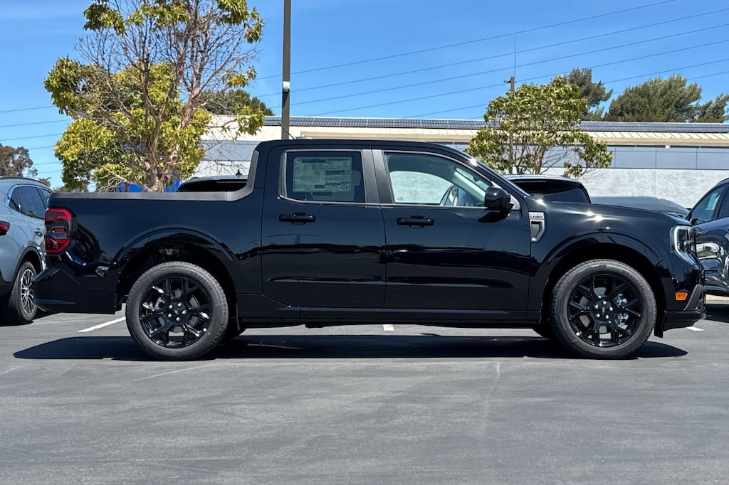 New 2025 Ford Maverick Lobo Standard Truck