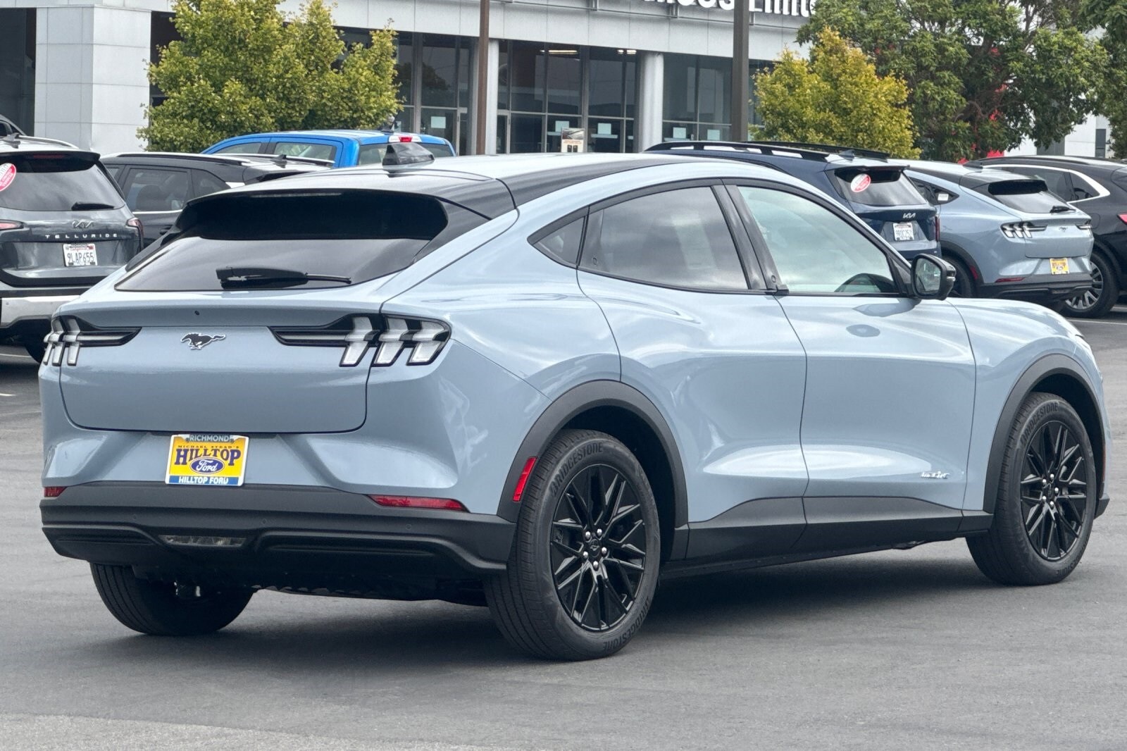 2025 Ford Mustang Mach-E Select photo 3