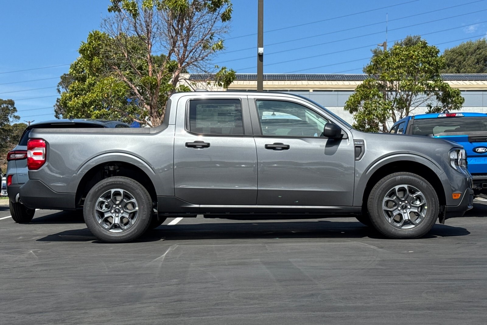 2025 Ford Maverick XLT photo 3