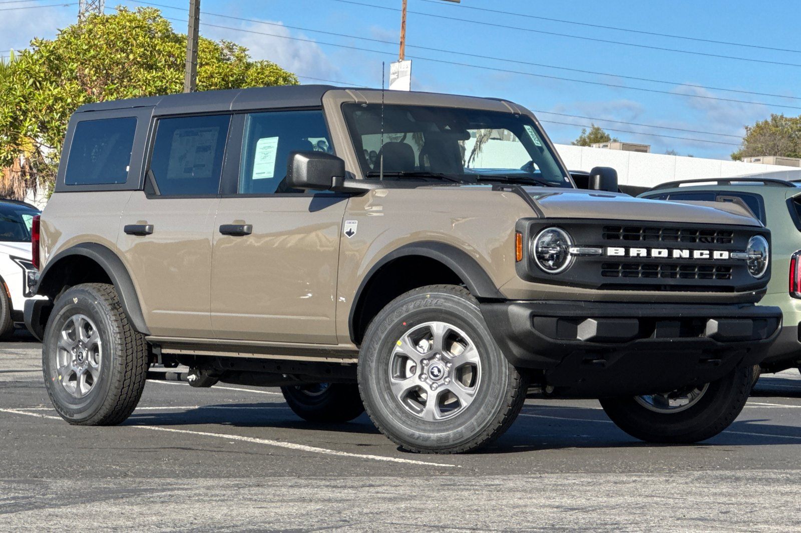 2025 Ford Bronco Big Bend photo 2