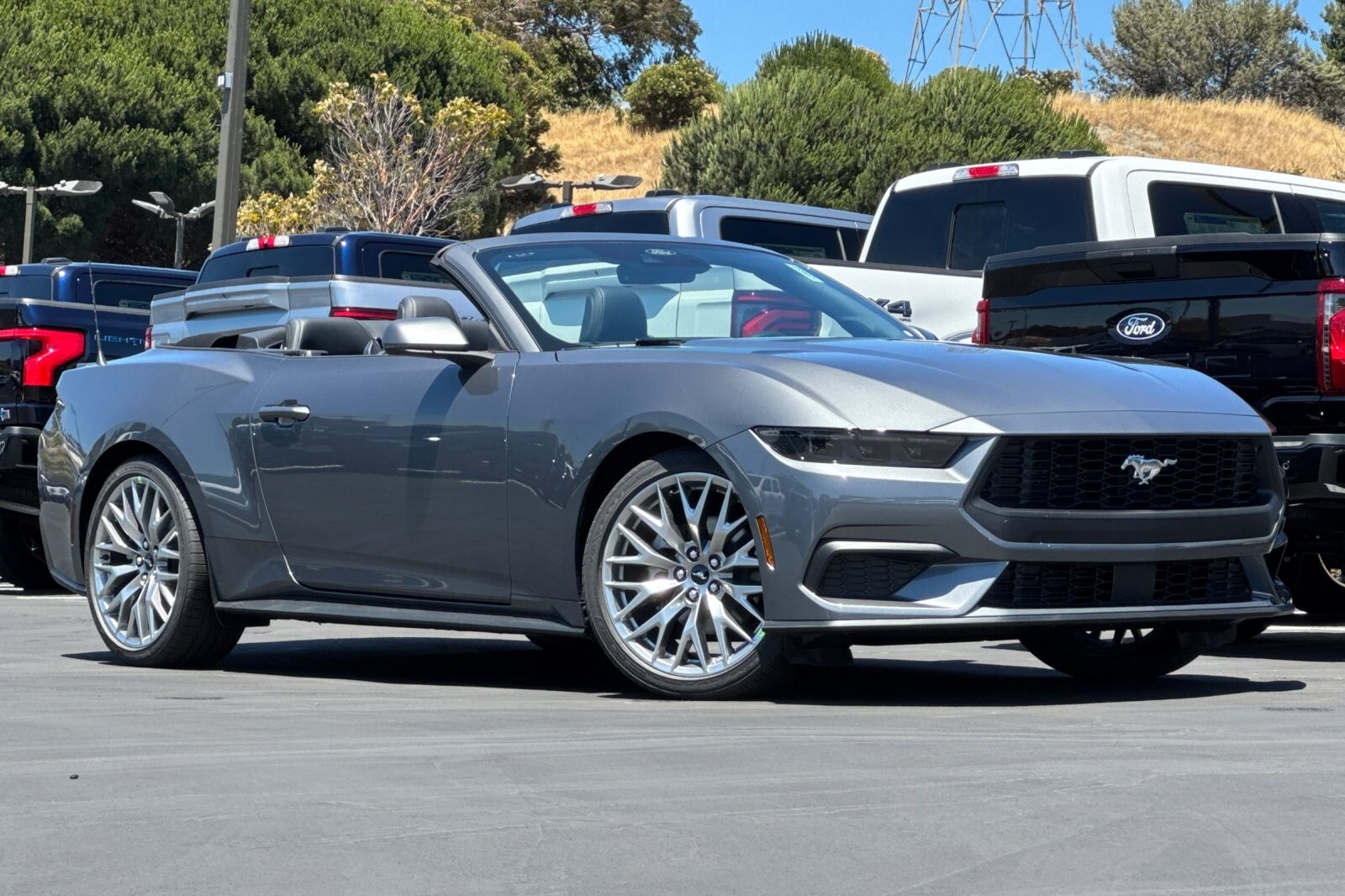 2025 Ford Mustang EcoBoost Premium Convertible photo 2