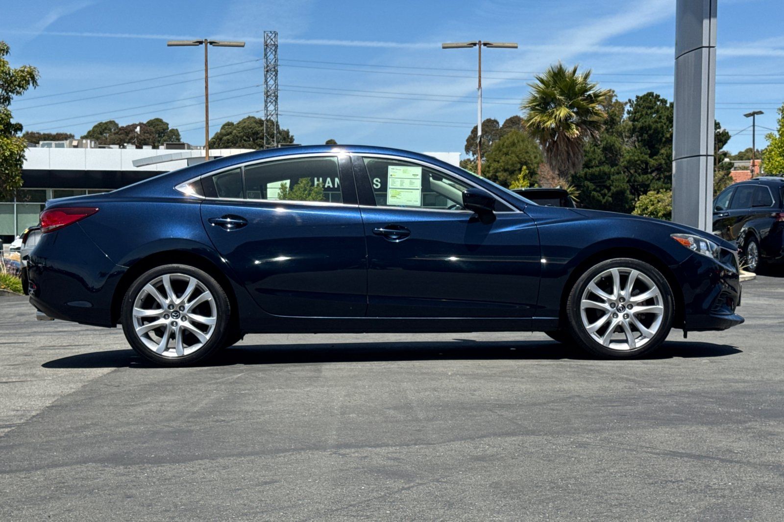 View vehicle photo 3