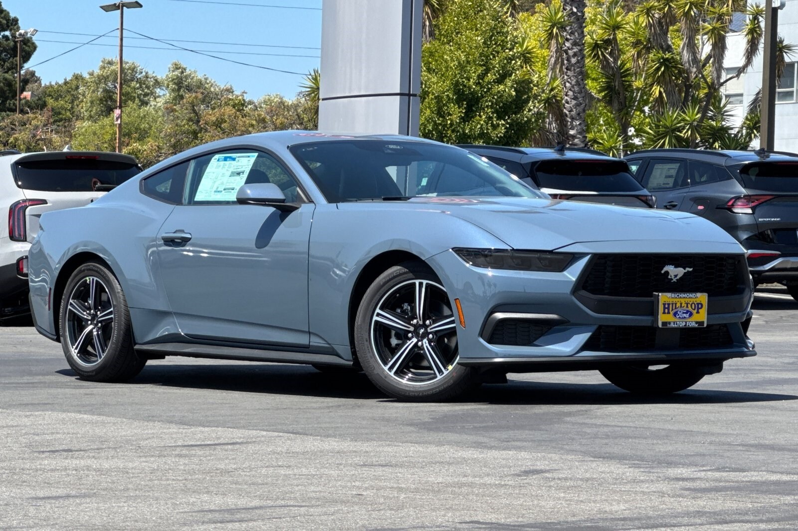 2025 Ford Mustang EcoBoost photo 2