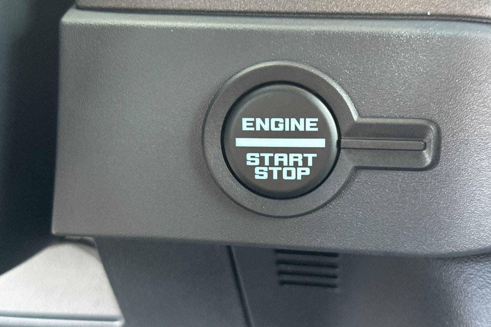 2025 Ford Bronco 4-Door Base - Photo 23
