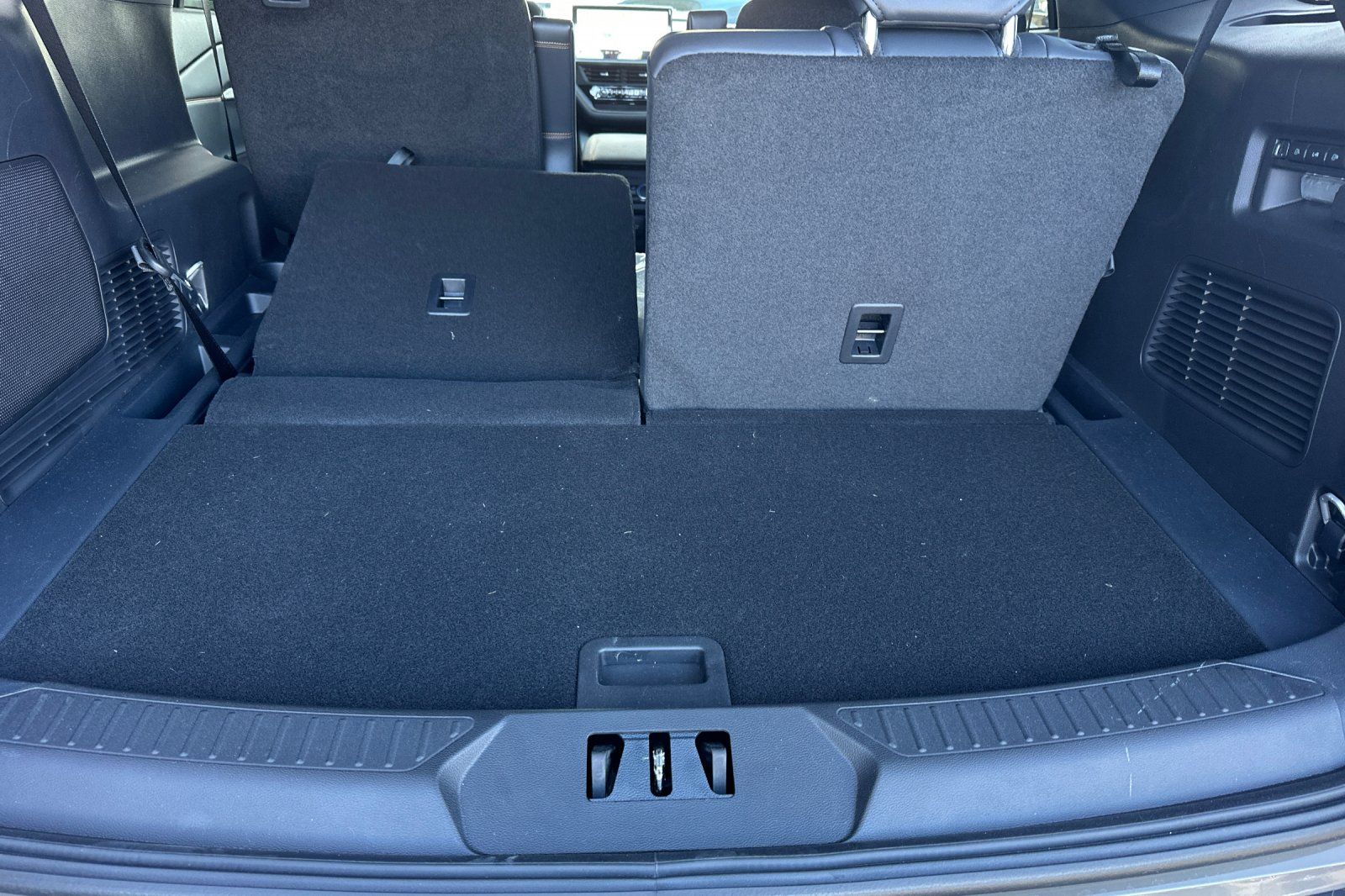 2026 Ford Explorer Tremor - Photo 17