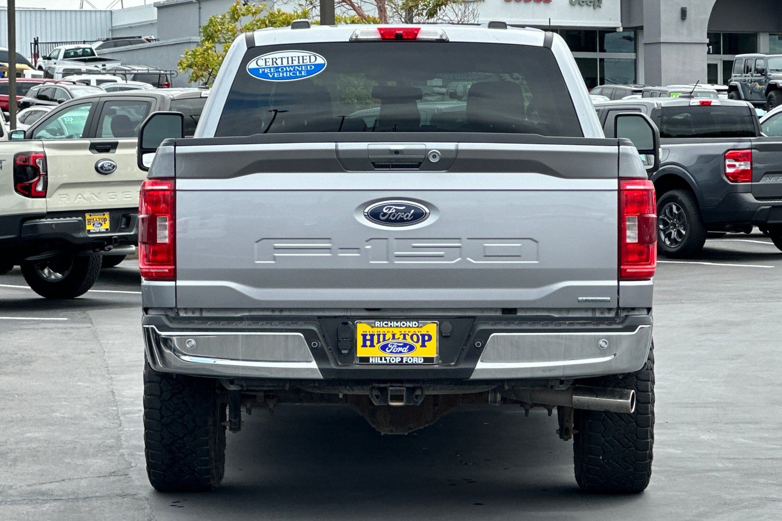 View vehicle photo 6