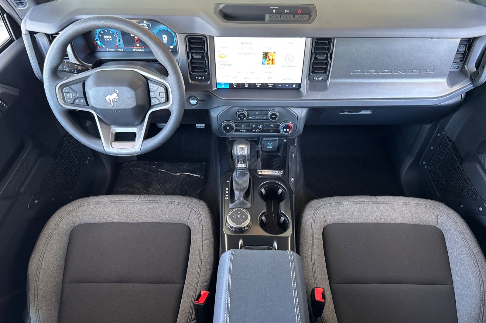 2025 Ford Bronco 4-Door Base - Photo 14