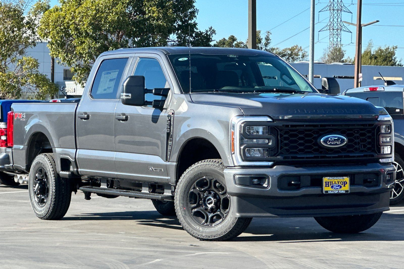 View vehicle photo 2