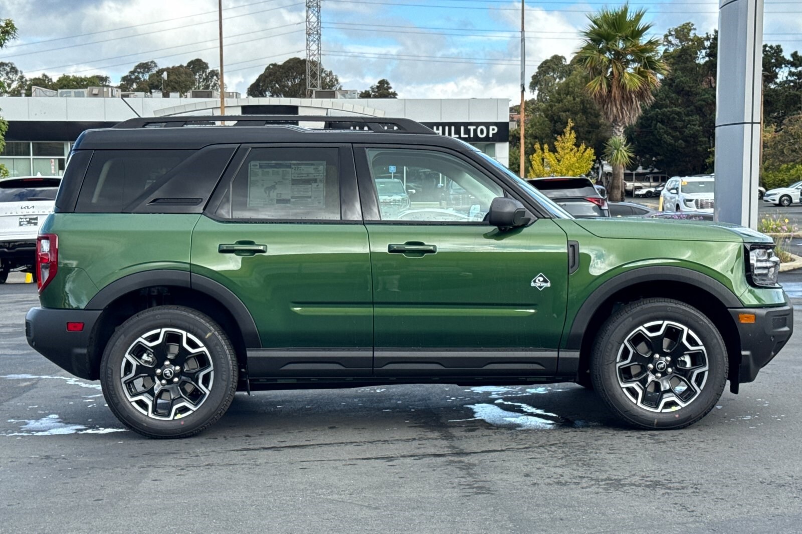 2025 Ford Bronco Sport Outer Banks photo 3