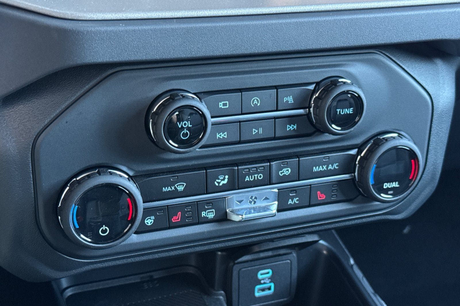 2025 Ford Bronco 4-Door Outer Banks - Photo 22