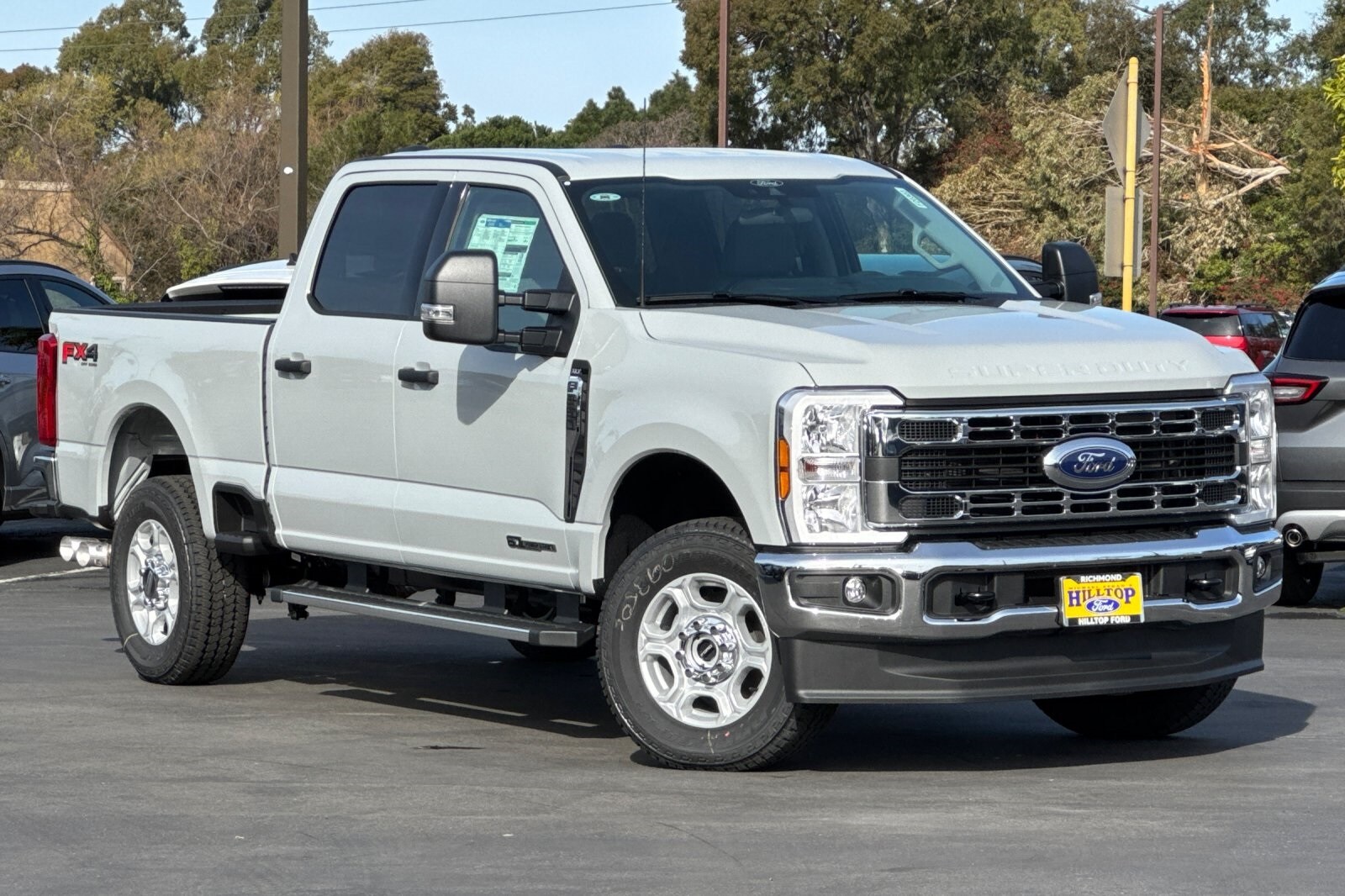 2025 Ford F-250 photo 2