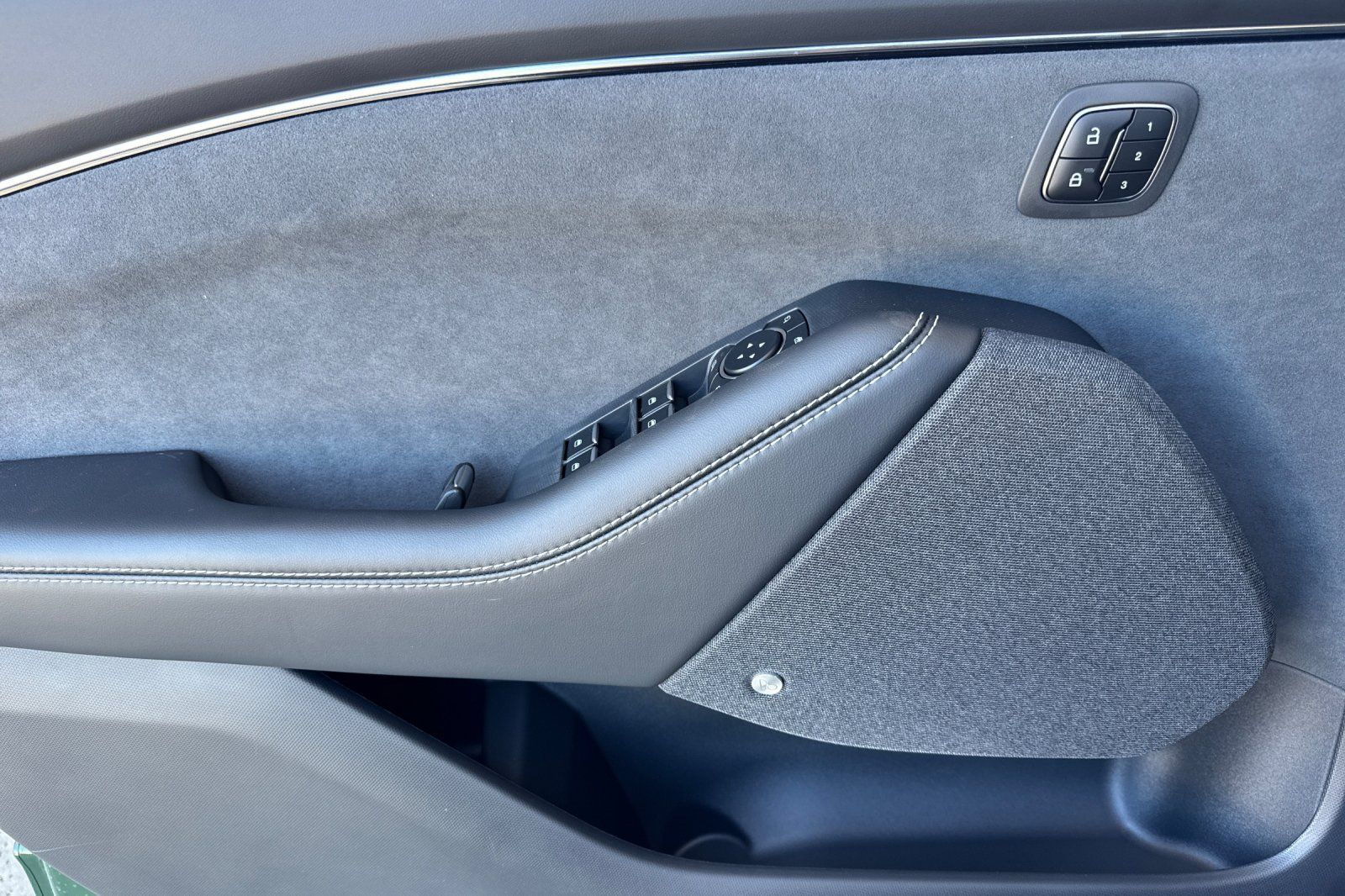 2025 Ford Mustang Mach-E GT - Photo 12