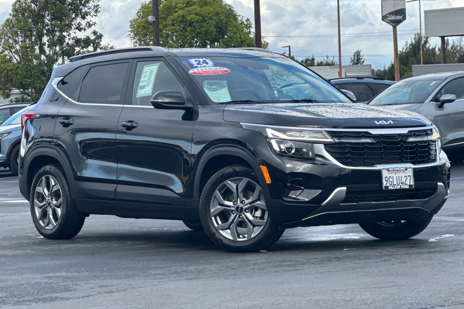 2024 Kia Seltos S photo 2