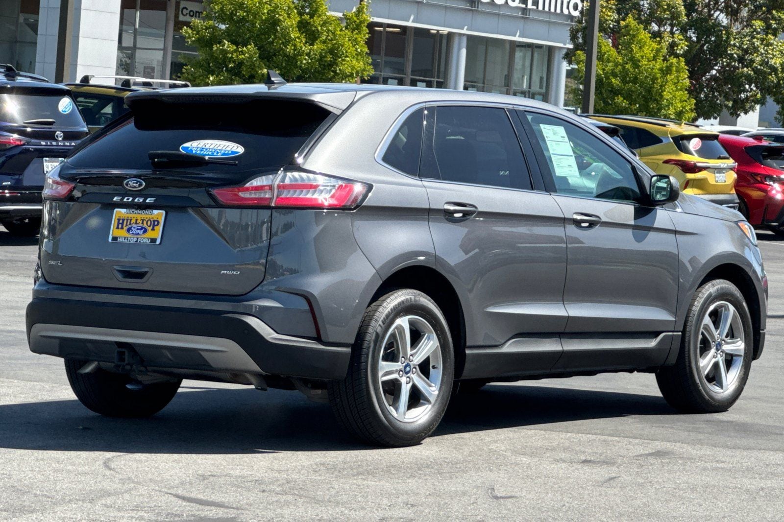 View vehicle photo 5