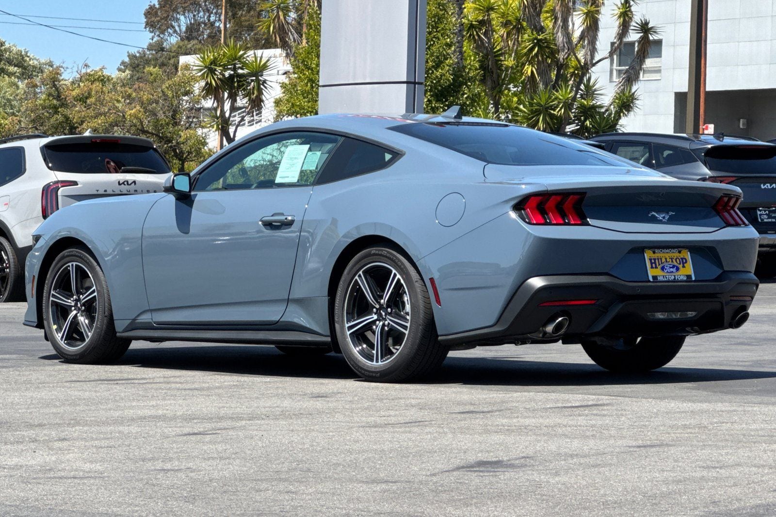 2025 Ford Mustang EcoBoost Fastback - Photo 6