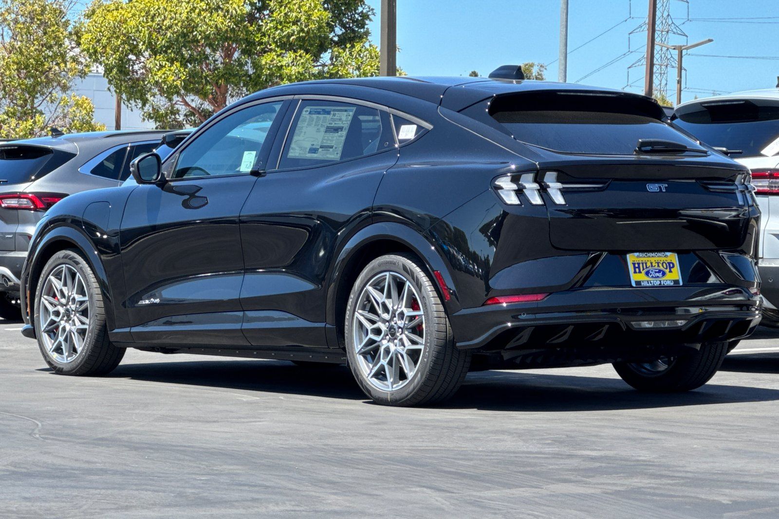 2025 Ford Mustang Mach-E GT - Photo 6