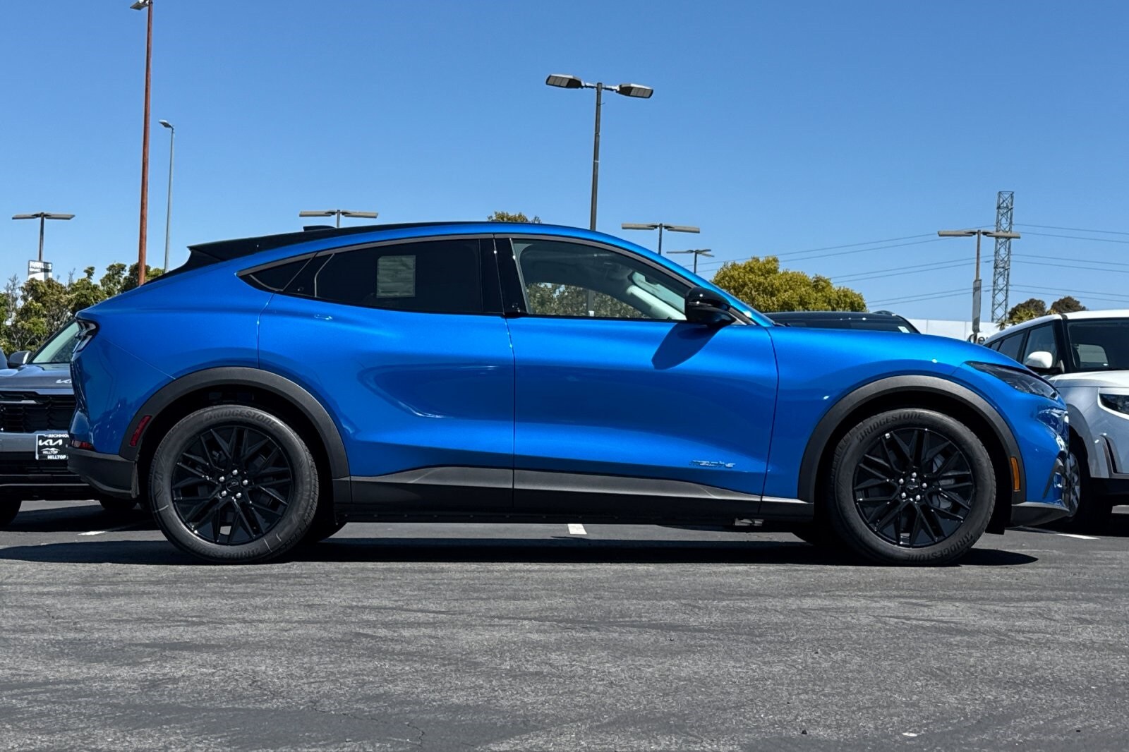 2025 Ford Mustang Mach-E Select photo 3