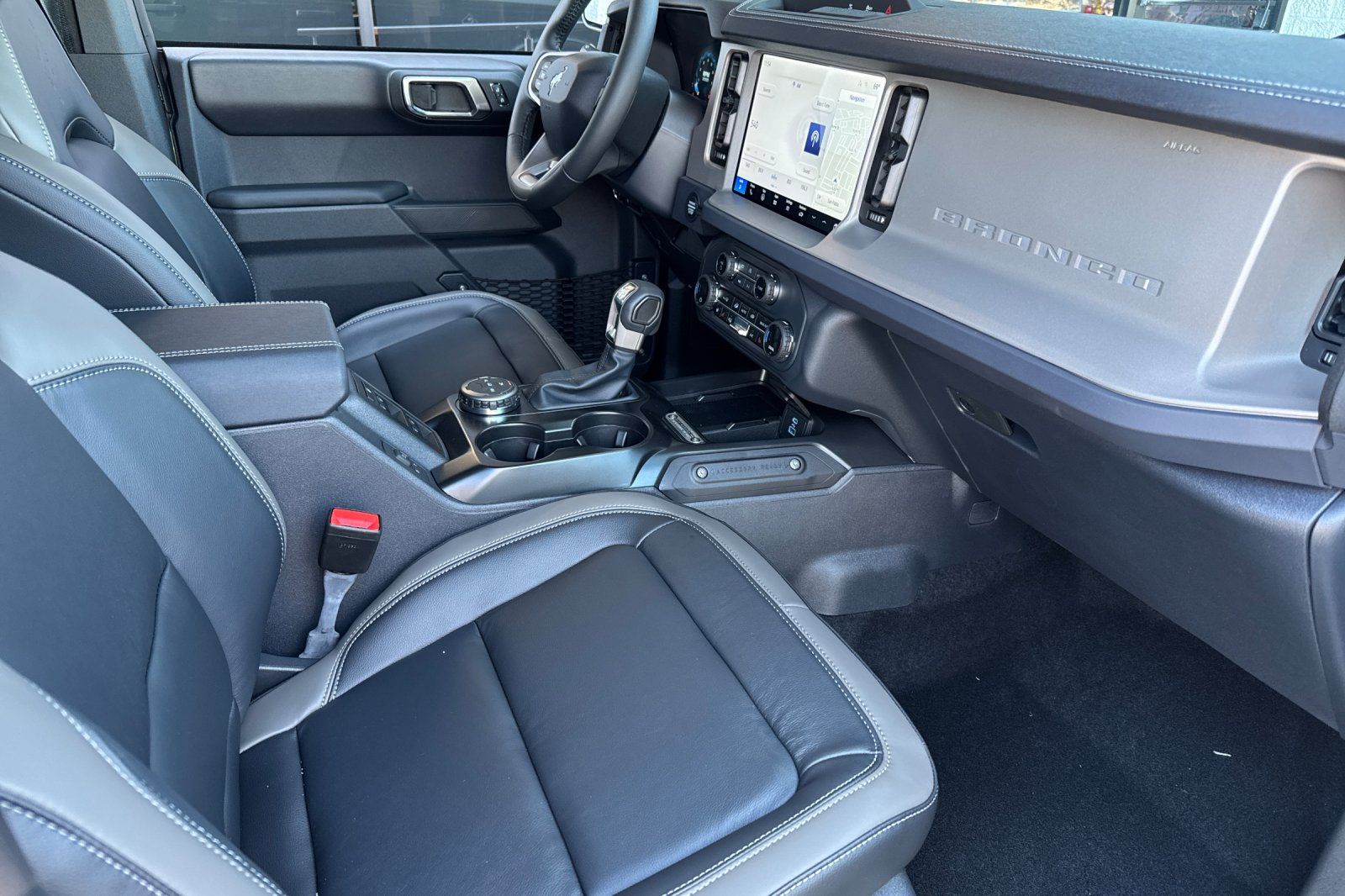2025 Ford Bronco 4-Door Outer Banks - Photo 17