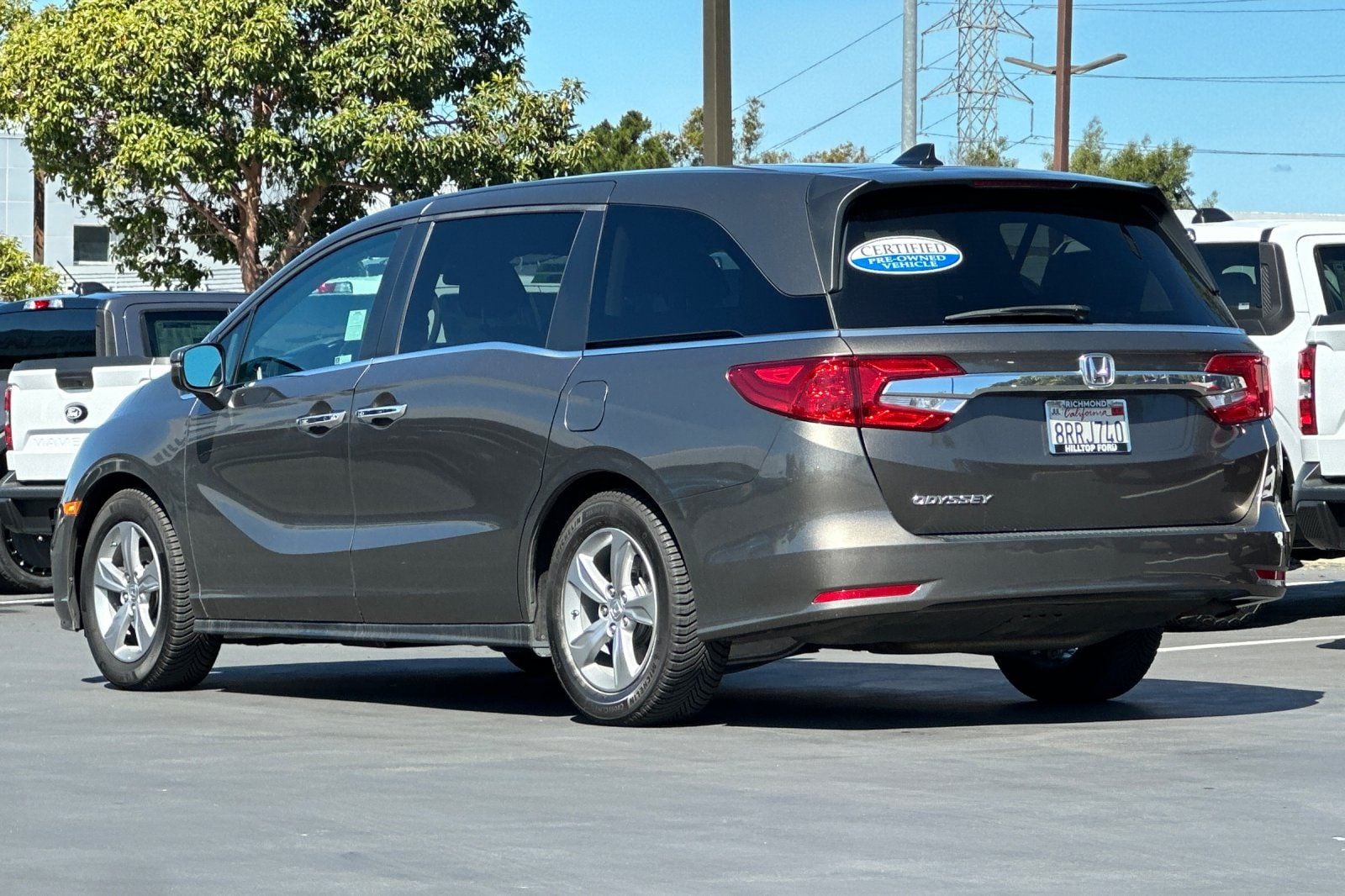 View vehicle photo 7