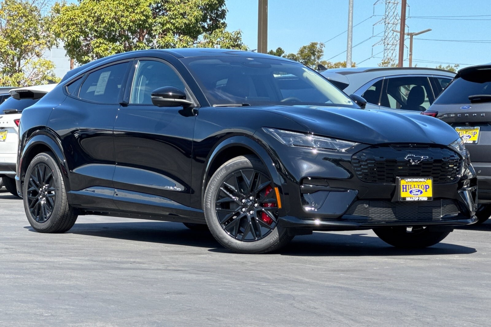 2025 Ford Mustang Mach-E Premium photo 2