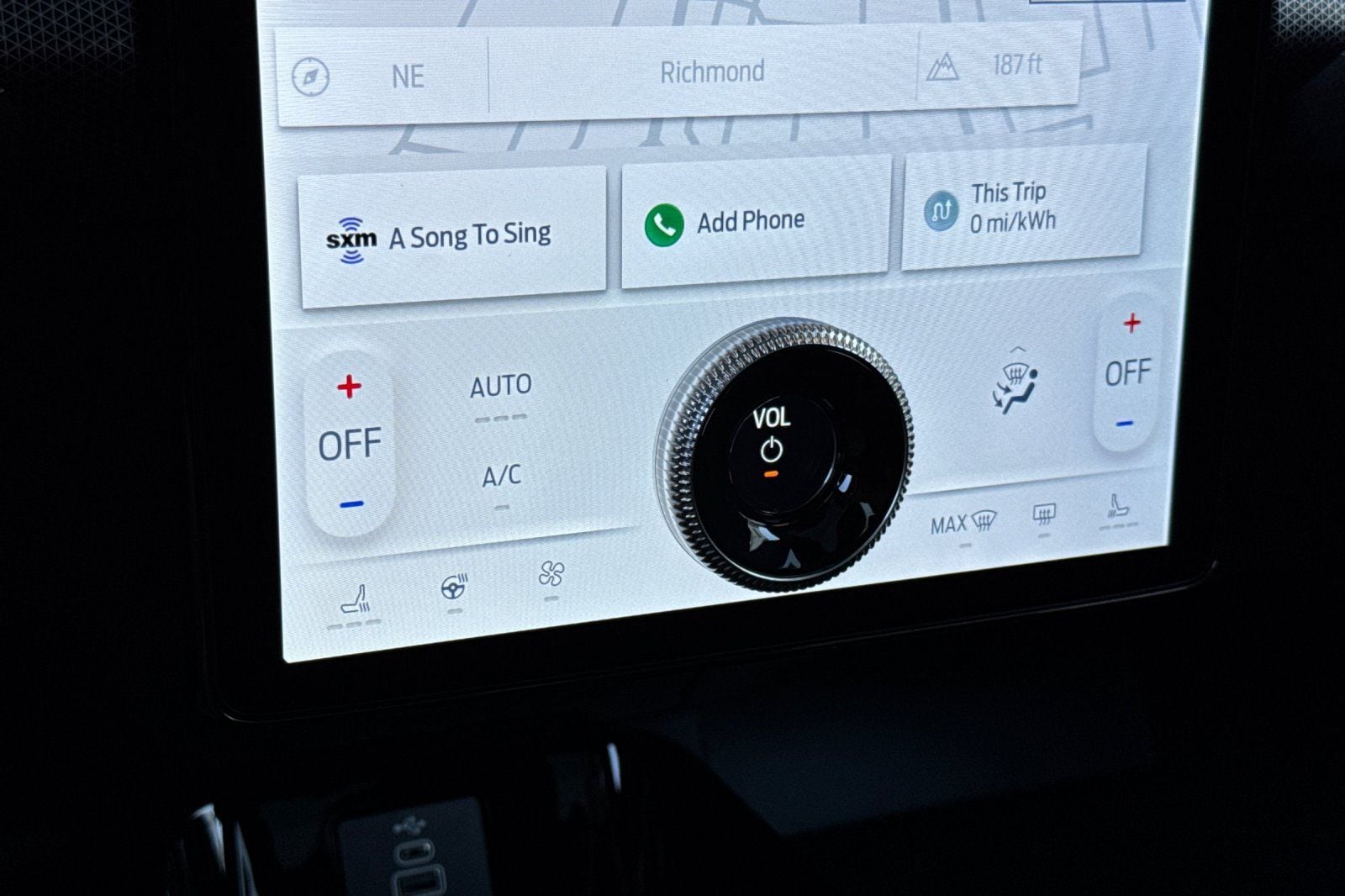 2025 Ford Mustang Mach-E GT - Photo 22