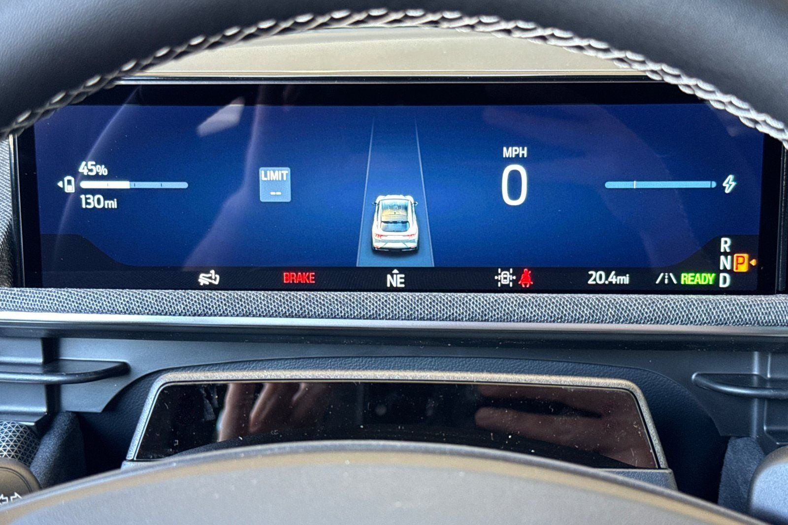 2025 Ford Mustang Mach-E GT - Photo 26