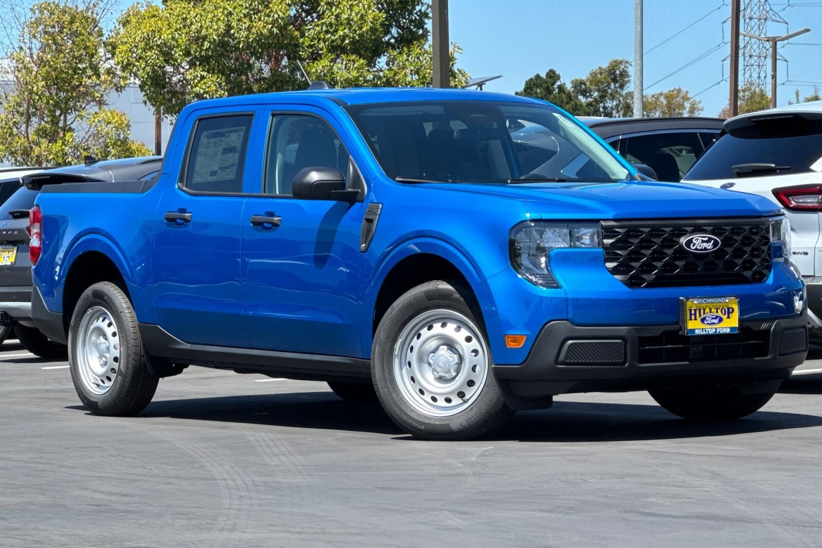 2025 Ford Maverick XL photo 2