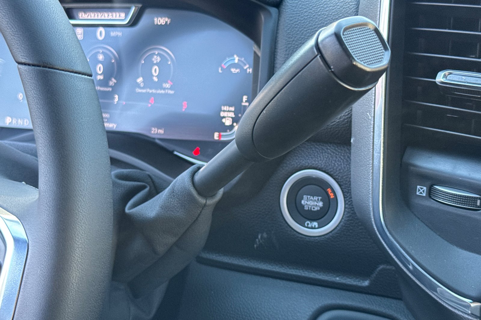 2026 RAM 2500 Laramie - Photo 18