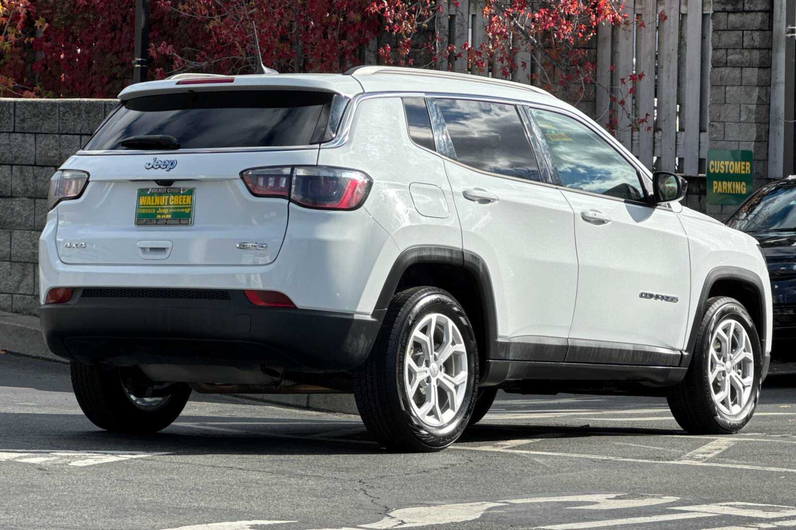 2024 Jeep Compass North Edition Latitude photo 4