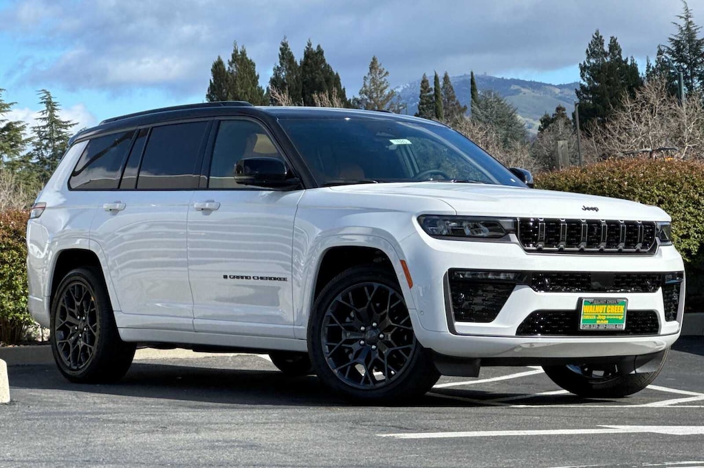 New 2026 Jeep Grand Cherokee L SUMMIT 4X4 Sport Utility