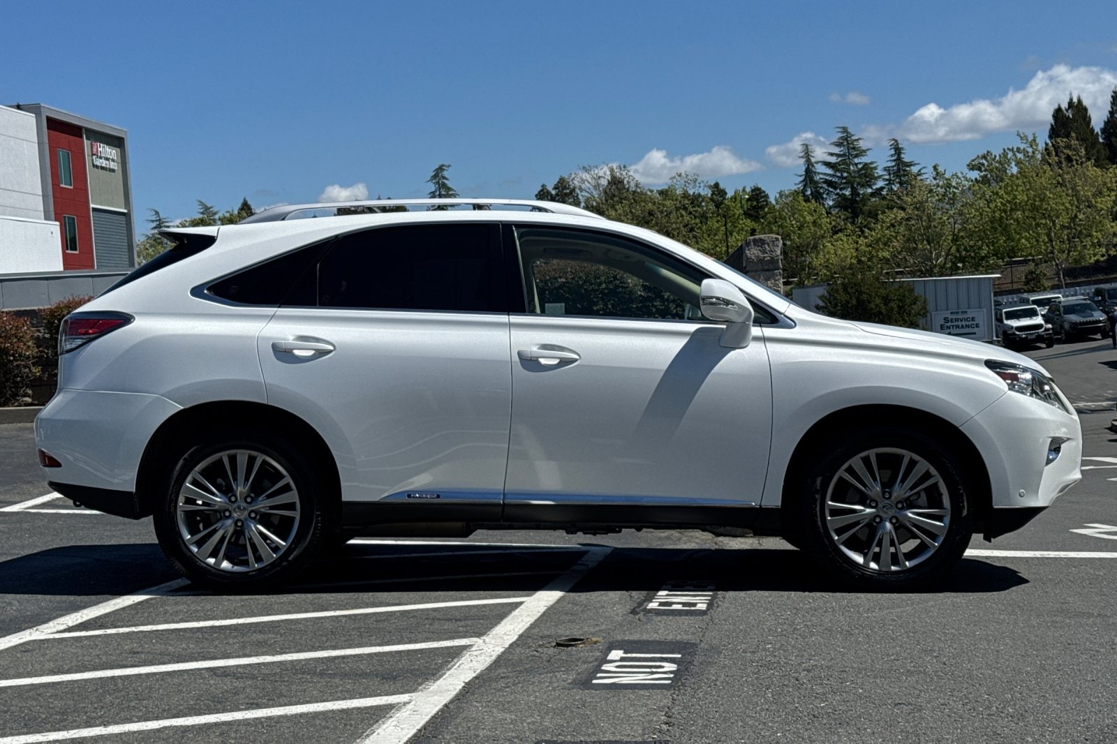 2013 LEXUS RX 450h Base photo 2