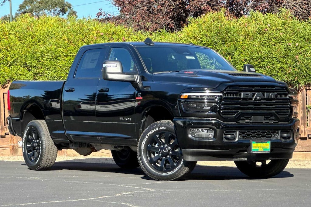 New 2026 Ram 2500 LARAMIE CREW CAB 4X4 6'4 BOX Pickup