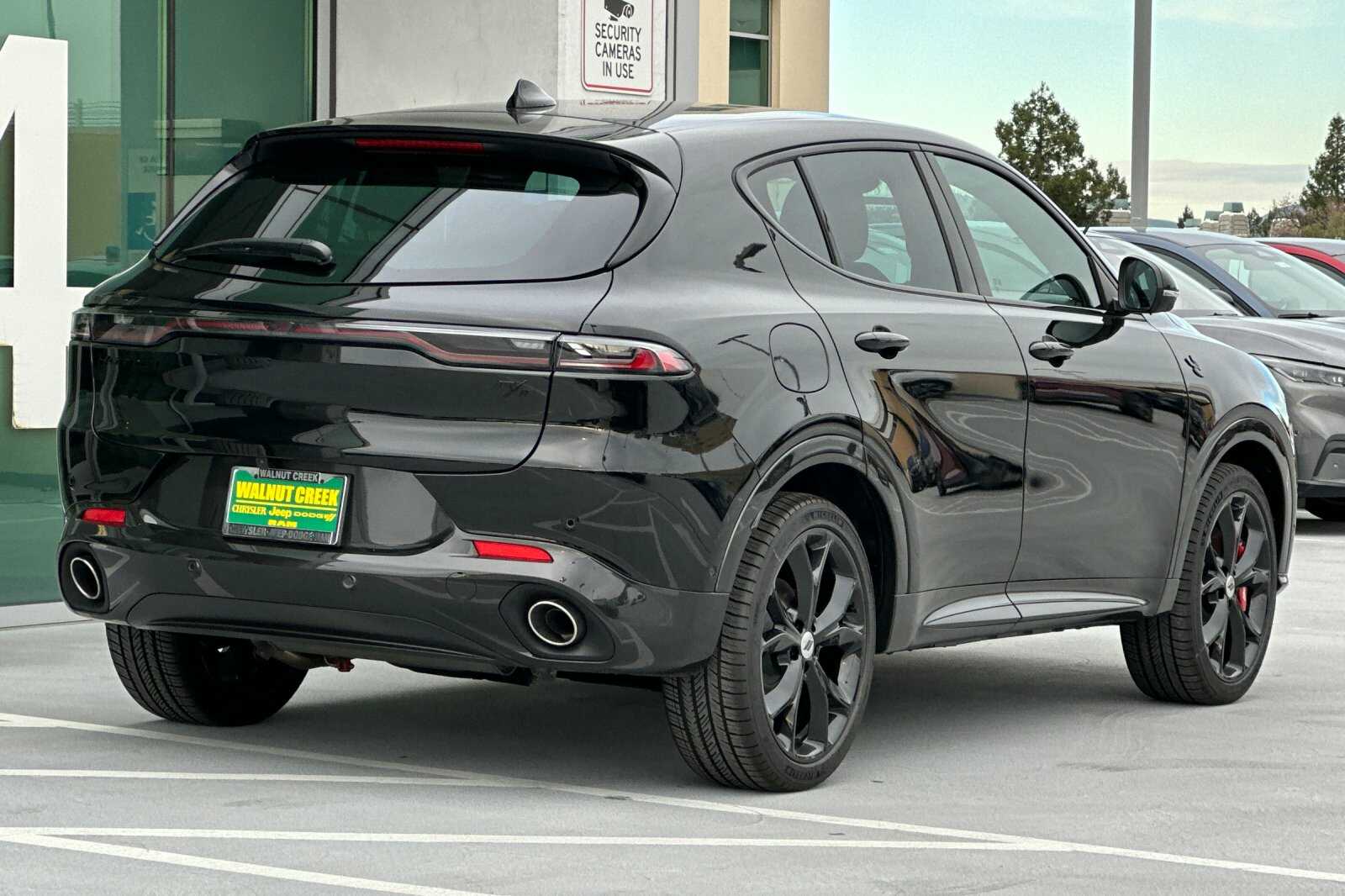 2024 Dodge Hornet R/T photo 4