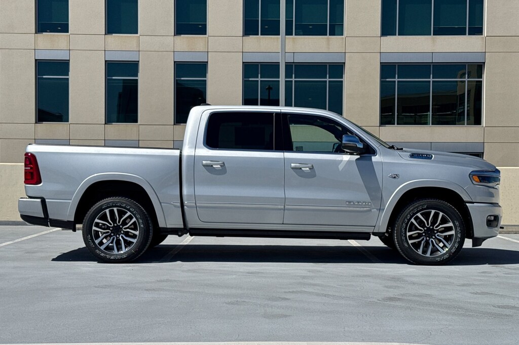 New 2026 Ram 1500 LIMITED CREW CAB 4X4 5'7 BOX Pickup