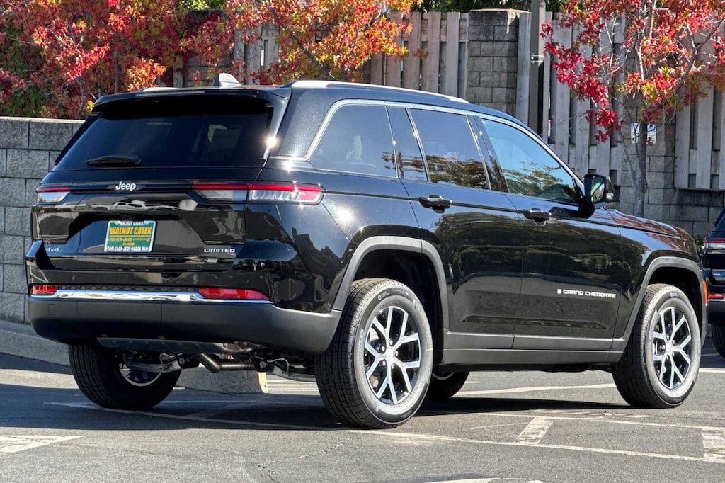 New 2025 Jeep Grand Cherokee LIMITED 4X4 Sport Utility