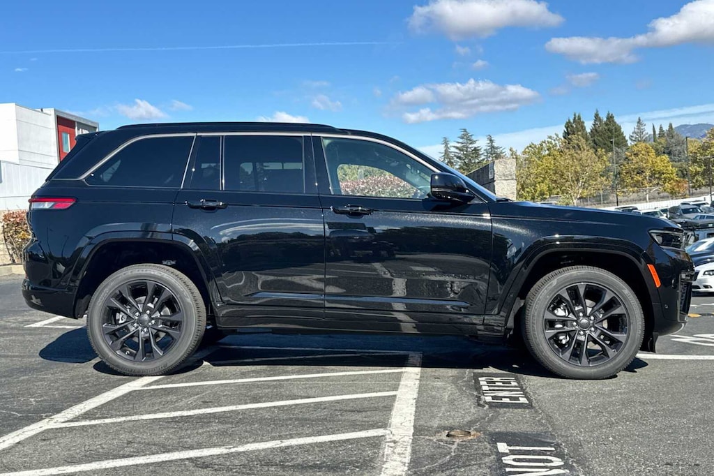 New 2026 Jeep Grand Cherokee Limited Reserve 4x4 Sport Utility