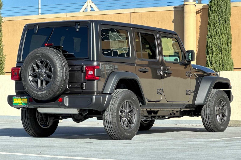 New 2026 Jeep Wrangler 4-DOOR SPORT S Sport Utility